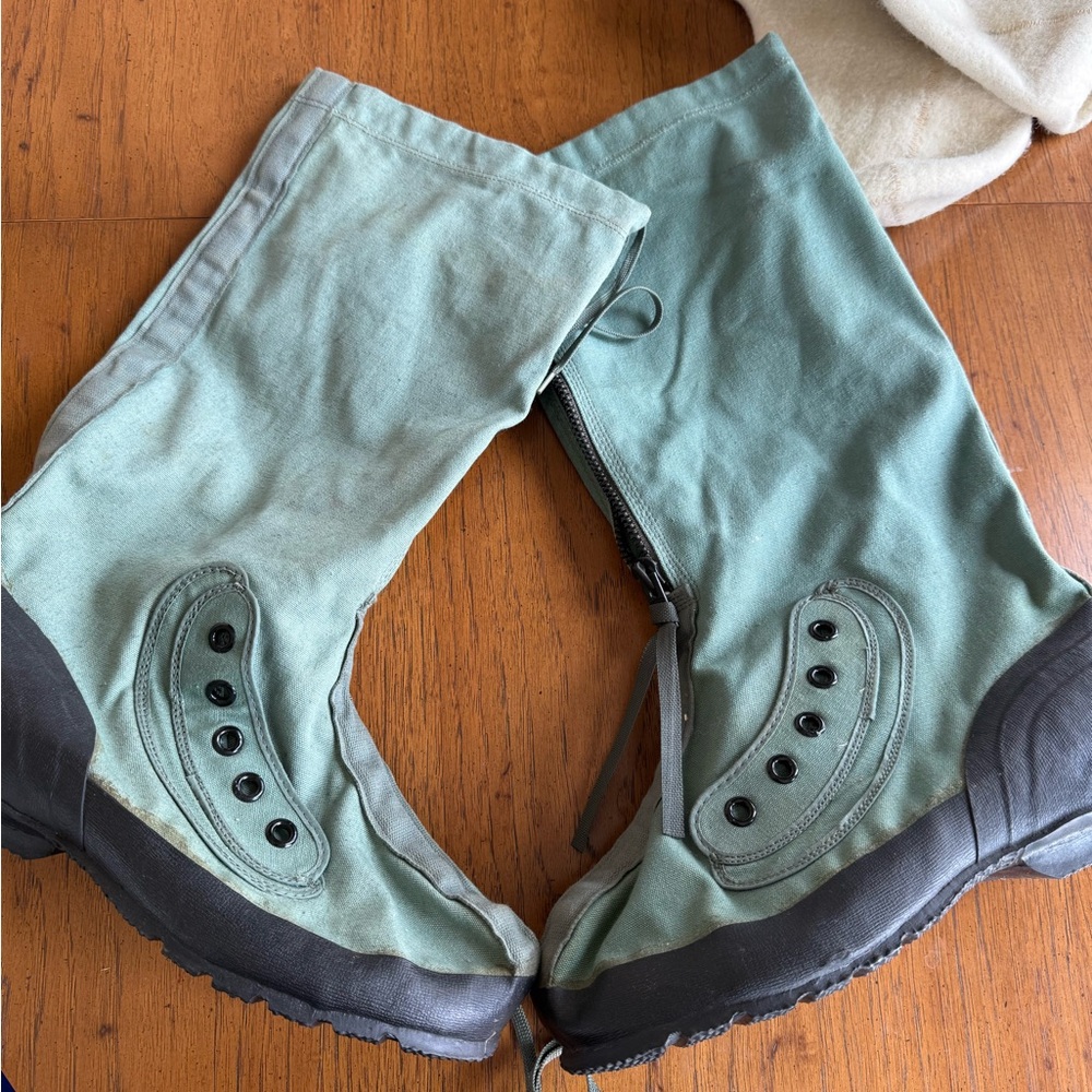 US Military N-1B MUKLUK BOOTS Extreme Cold Boots